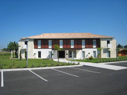 Hotel Alienor : Hotel proche de Roaillan