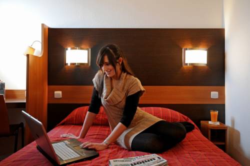 Premiere Classe Reims-Tinqueux : Hotel proche de Crugny