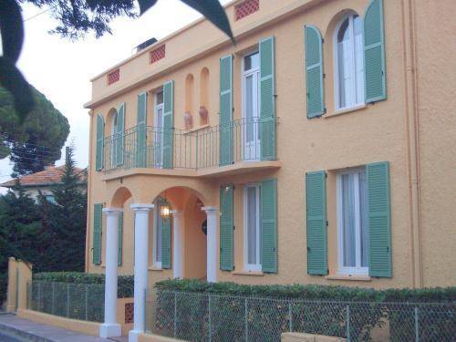 Idéal Séjour : Hotel proche de Mougins