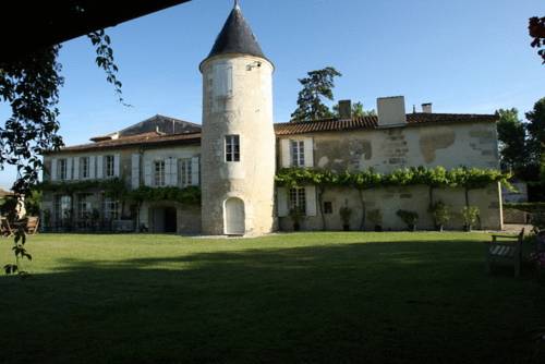 Château De Mouillepied : Hotel proche de Bussac-sur-Charente