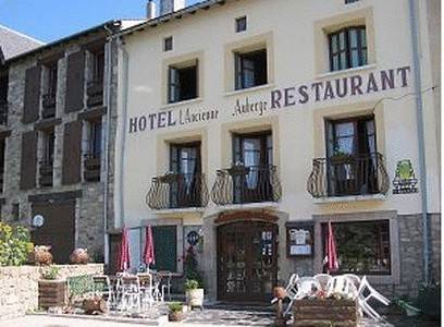 Hotel L'ancienne Auberge : Hotel proche de Sauto