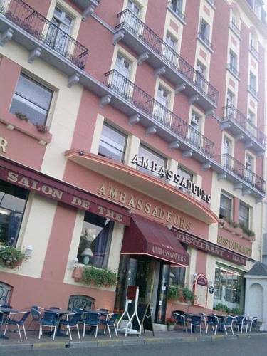 Hôtel Des Ambassadeurs : Hotel proche de Loubajac