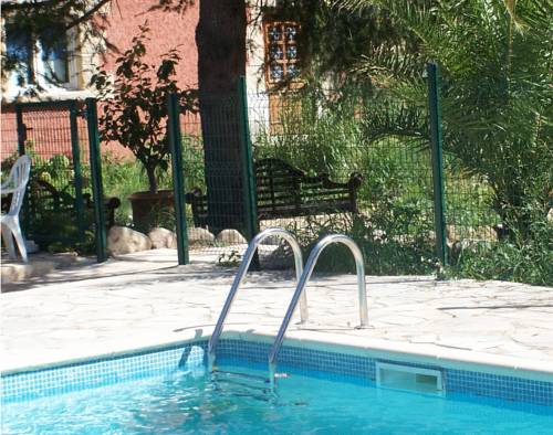 Hôtel Les 4 Sources : Hotel proche de Peyrolles
