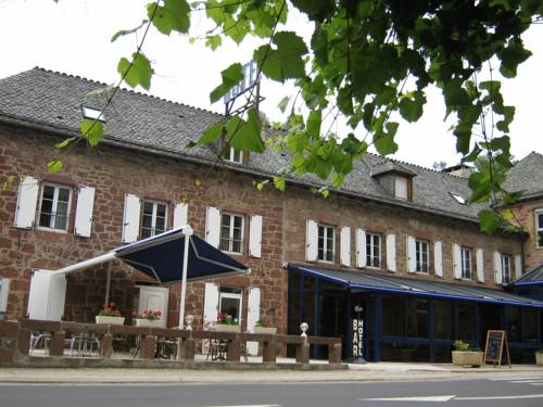 Les 2 Rives : Hotel proche de Le Monastier-Pin-Moriès