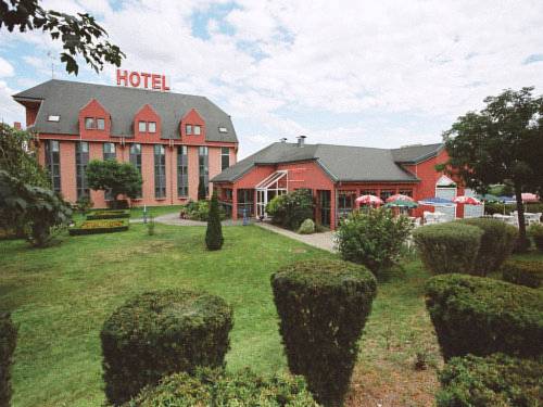 Hotel Restaurant La Tour Romaine : Hotel proche de Wahlenheim