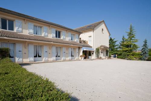 Adelie : Hotel proche d'Aluze
