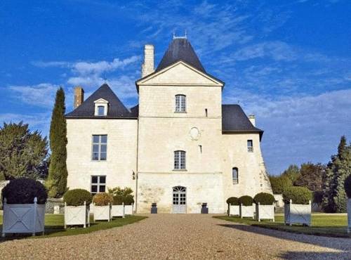 Chateau De Chargé : Residence proche de Chaveignes