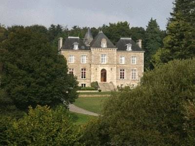 Logis Hotel Le Domaine De La Ferriere : Hotel proche de Saint-Malo-des-Trois-Fontaines