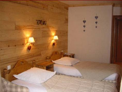 Les Bains : Hotel proche de La Perrière