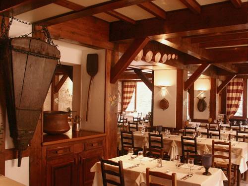 Hôtel des Sources : Hotel proche de Montagny