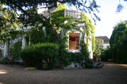 La Maison De Famille : Chambres d'hotes/B&B proche de Chisseaux