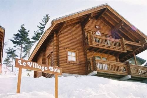 Madame Vacances Les Chalets Du Village Bois : Residence proche de Saint-Jacques-en-Valgodemard