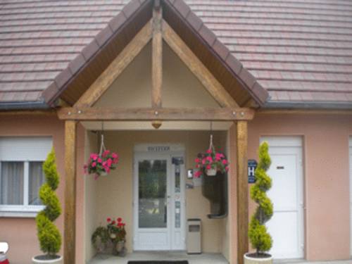 Europe Hotel : Motel proche de Maynal