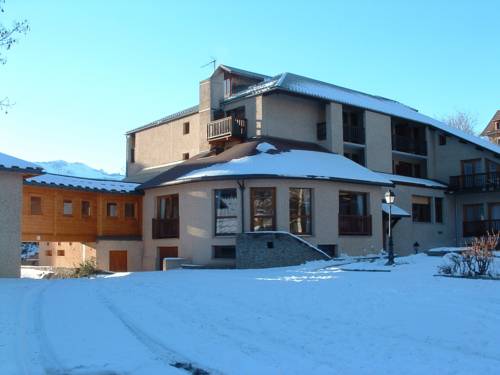Le Catinat Fleuri : Hotel proche d'Aiguilles