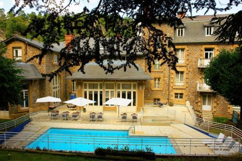 Mercure Saint Nectaire : Hotel proche de Saulzet-le-Froid