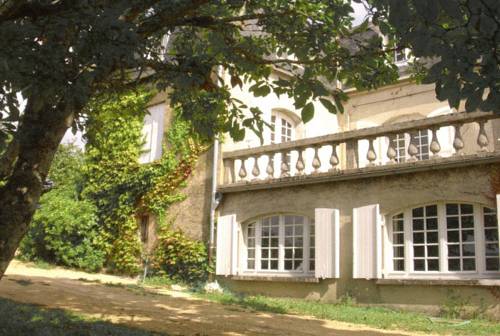 Chambre d'Hôtes Les Tilleuls : Chambres d'hotes/B&B proche de Marcillac-Saint-Quentin