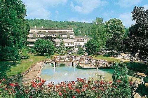 Touring Hotel & Restaurant : Hotel proche de Saint-Germain-du-Corbéis