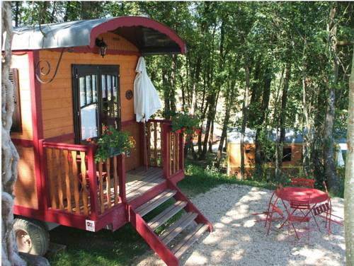 Domaine D'escapa : Complexe proche de Bézues-Bajon