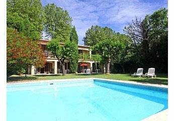 Logis Auberge De La Tour : Auberge de jeunesse proche de Roquessels