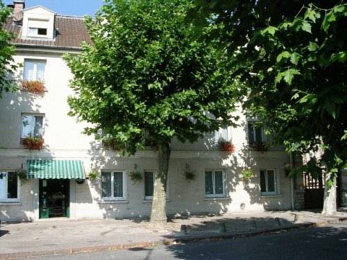 Sainte Croix : Hotel proche de Dampierre-sur-Moivre