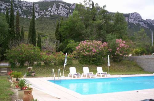 Le Chatelet : Hotel proche de Padern