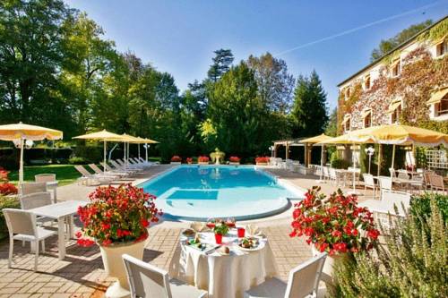 Le Relais Du Soleil D'or : Hotel proche de Fanlac