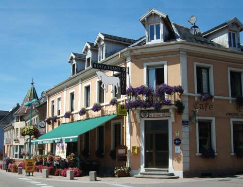 Au Cheval Blanc : Hotel proche de Malmerspach