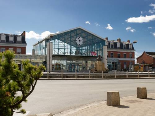 B.Hotel : Hôtel proche