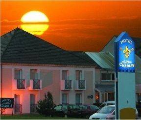 Aux Lys de Chablis : Hotel proche de Môlay