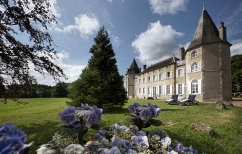 Le Chateau Du Creuset : Hotel proche de Saint-Léger-des-Vignes