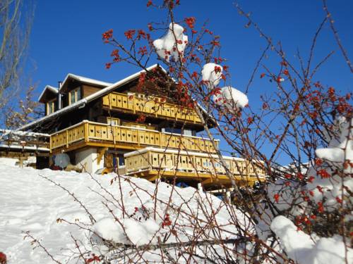 Chalet Pra Loup : Chambres d'hotes/B&B proche d'Allos