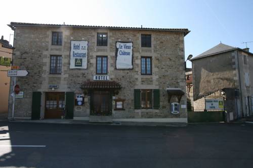 Logis Le Vieux Château : Hotel proche de Rom