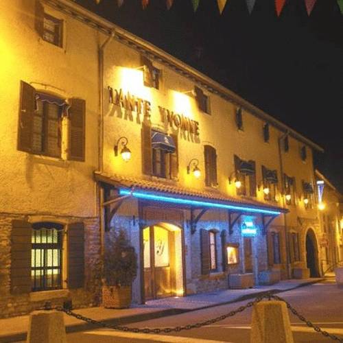 Logis Tante Yvonne : Hotel proche de Chazay-d'Azergues