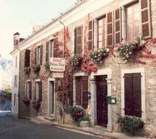 Logis Beau Site : Hotel proche de Saint-Pastous