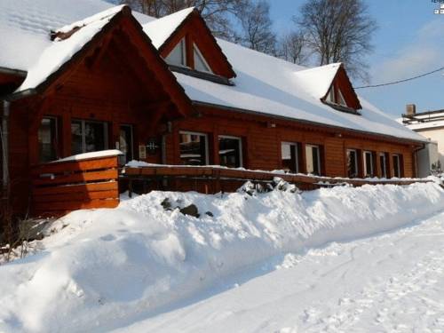 Logis Hotel Restaurant La Petite Auberge : Hotel proche de Belmont