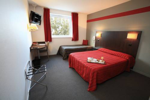 Inter-Hotel Republique : Hotel proche de Châteaugay