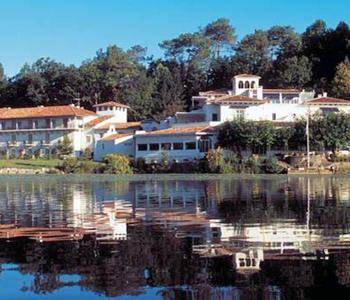 Château De Brindos : Hotel proche de Tarnos