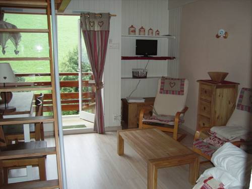 Rent : Residence proche de Demi-Quartier