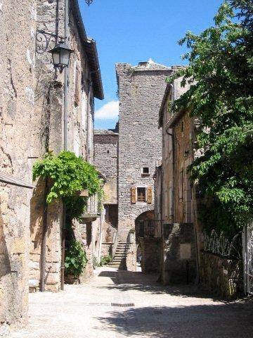 Chambres D'hôtes Ferrari Larzac Aveyron : Chambres d'hotes/B&B proche de Romiguières