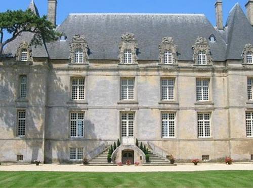 Château François D'o : Chambres d'hotes/B&B proche de Colombiers-sur-Seulles