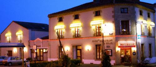 Brit Hotel Le Relais : Hotel proche de Rochetrejoux