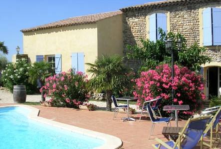 Logis La Bastide Saint Bach : Hotel proche de Lagarde-Paréol