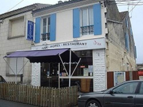 Hotel Restaurant De La Gare : Hotel proche de Brizambourg