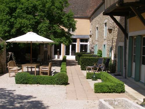 Charme Hotel La Dominotte : Hotel proche d'Aluze