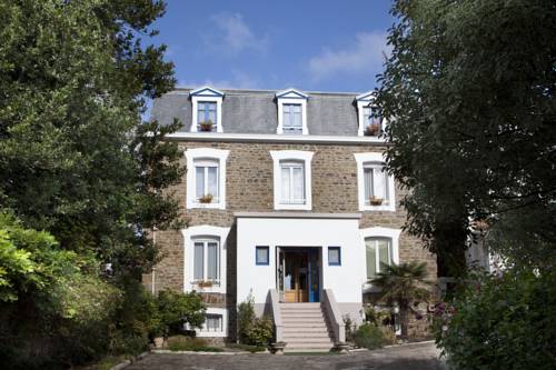 Logis De Broceliande : Hotel proche de Dinard
