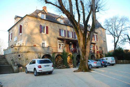 Logis Auberge Le Voutenay : Hotel proche de Précy-le-Sec