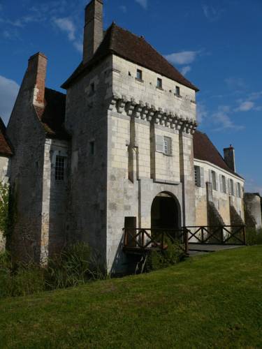 Chateau-Monastère de La Corroirie : Chambres d'hotes/B&B proche de Chédigny