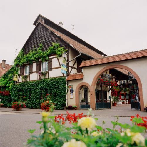 Les Hirondelles : Hotel proche d'Artzenheim