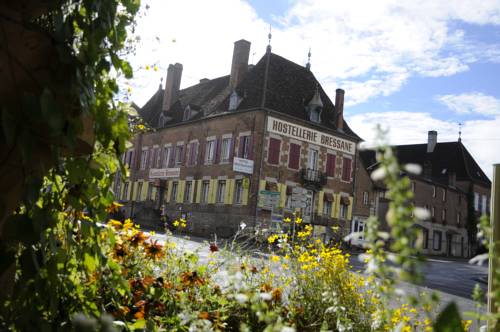 Logis Hostellerie Bressane : Hotel proche de Saint-Usuge