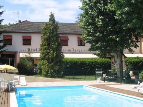 Hôtel Restaurant Le Moulin Rouge : Hotel proche de Saint-Symphorien-de-Marmagne